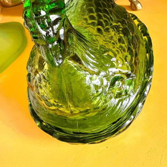 Vintage LE Smith Antique Green 6-Inch Hen On Nest - Picture 4 of 7